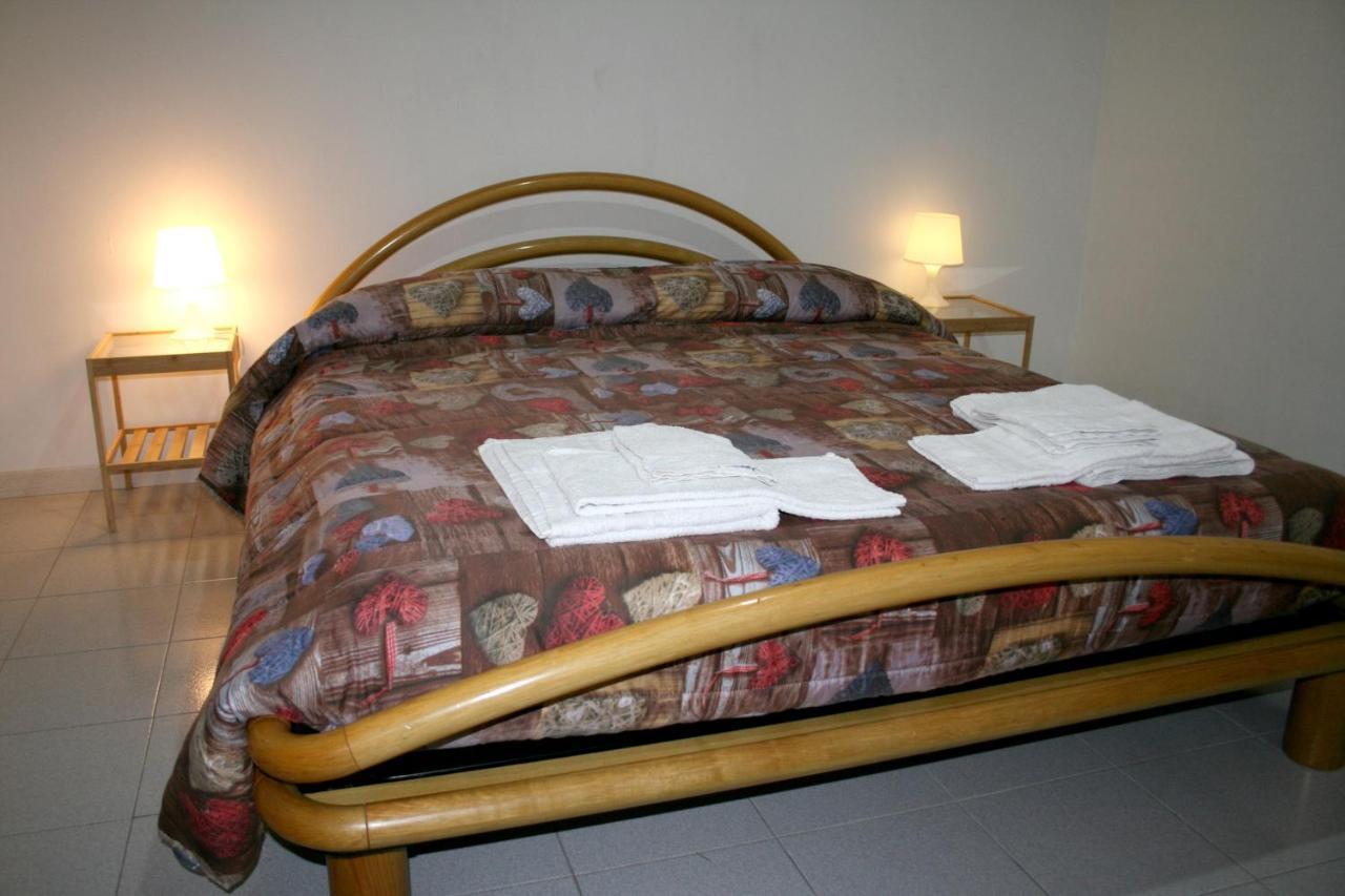 2 Bedrooms Appartement At Pescara 300 M Away From The Beach With Balcony And Wifi Extérieur photo