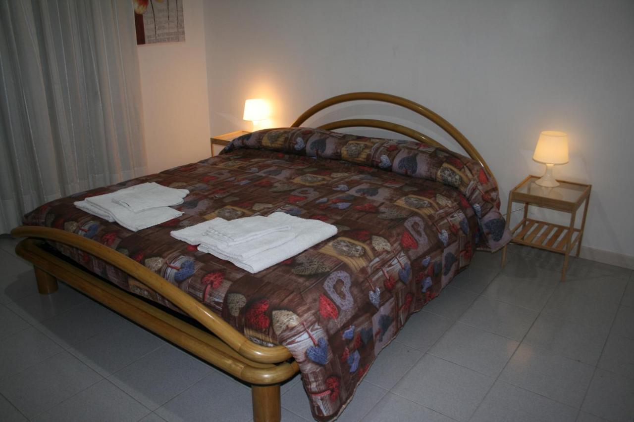 2 Bedrooms Appartement At Pescara 300 M Away From The Beach With Balcony And Wifi Extérieur photo